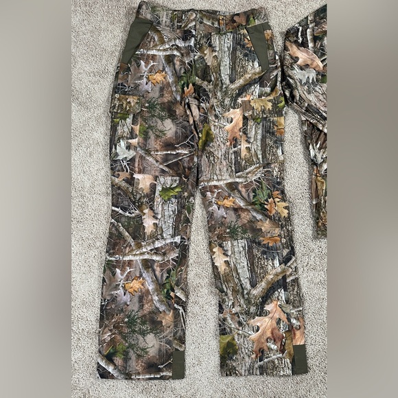 Full Hunting Clothing Kit from Columbia, Cabelas and UnderArmour - Picture 16 of 16